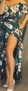 🦚STUNNING🦚Flowy Emerald green "wrap-dress" w/ white Magnolia flowers🌸🌿
